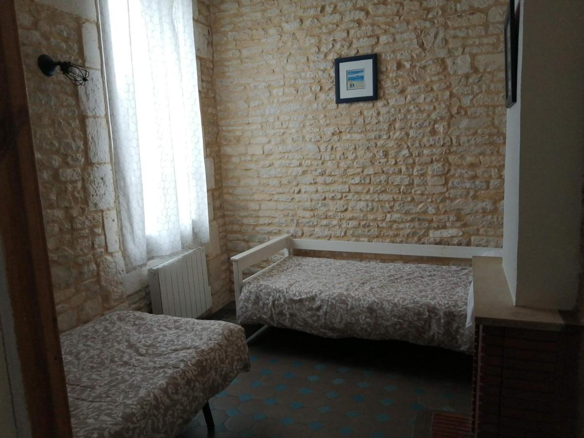 Le Logis De La Venise Verte Saint-Hilaire-la-Palud Bagian luar foto