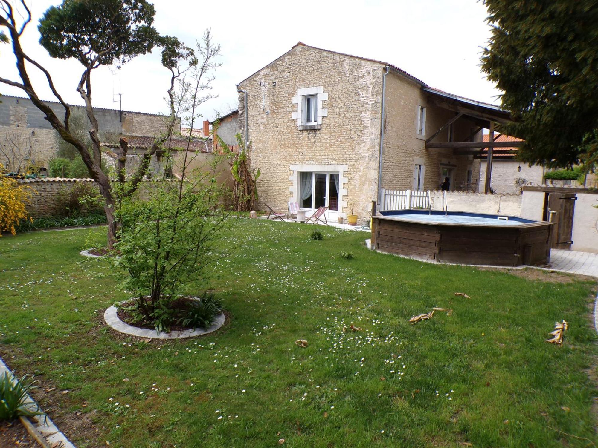 Le Logis De La Venise Verte Saint-Hilaire-la-Palud Bagian luar foto