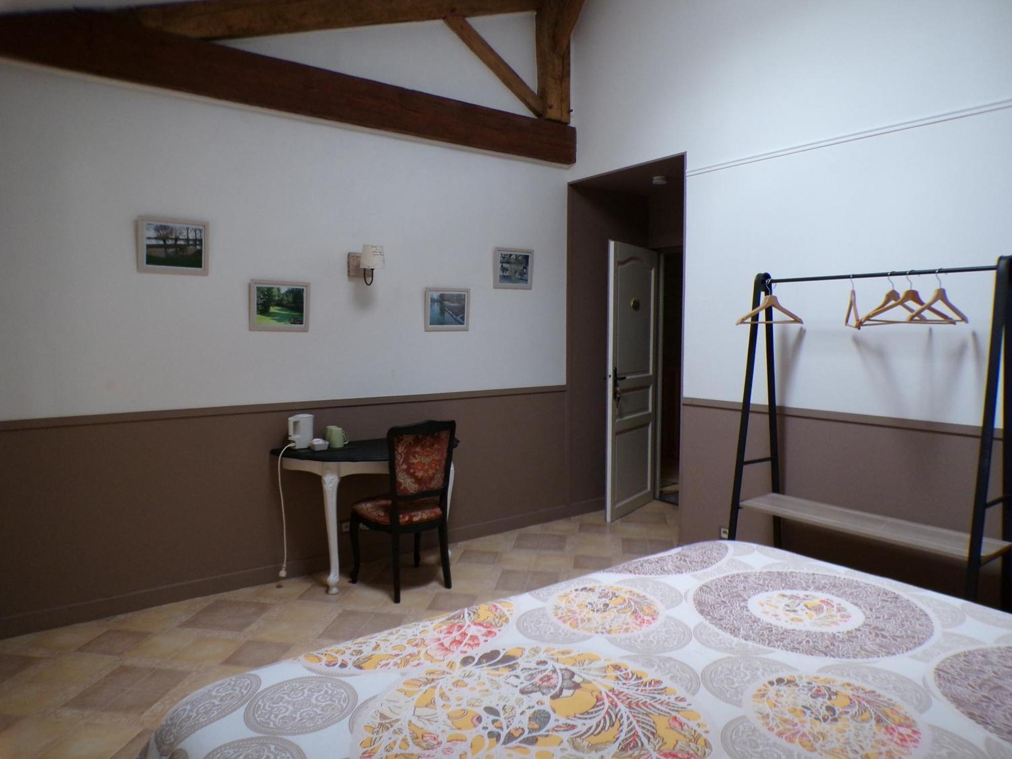 Le Logis De La Venise Verte Saint-Hilaire-la-Palud Bagian luar foto
