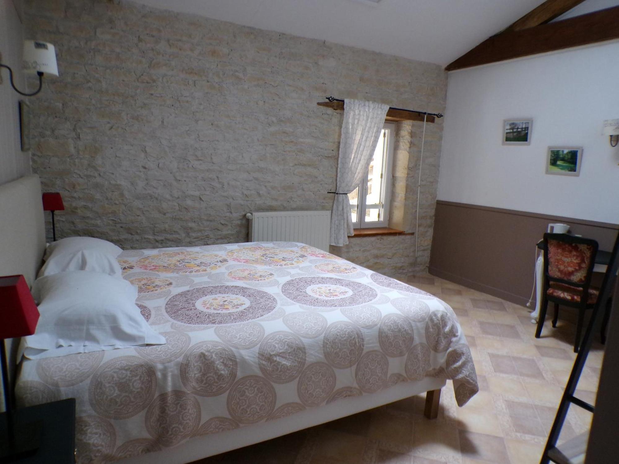 Le Logis De La Venise Verte Saint-Hilaire-la-Palud Bagian luar foto